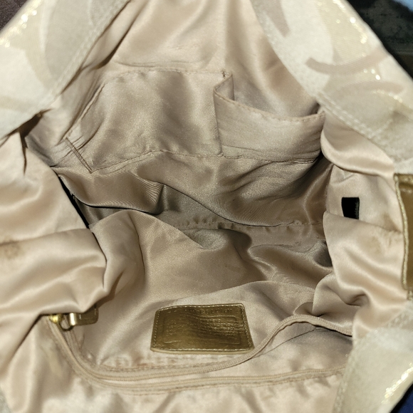 Coach Cream Shoulder Bag with Gold Accents - Picture 15 of 15